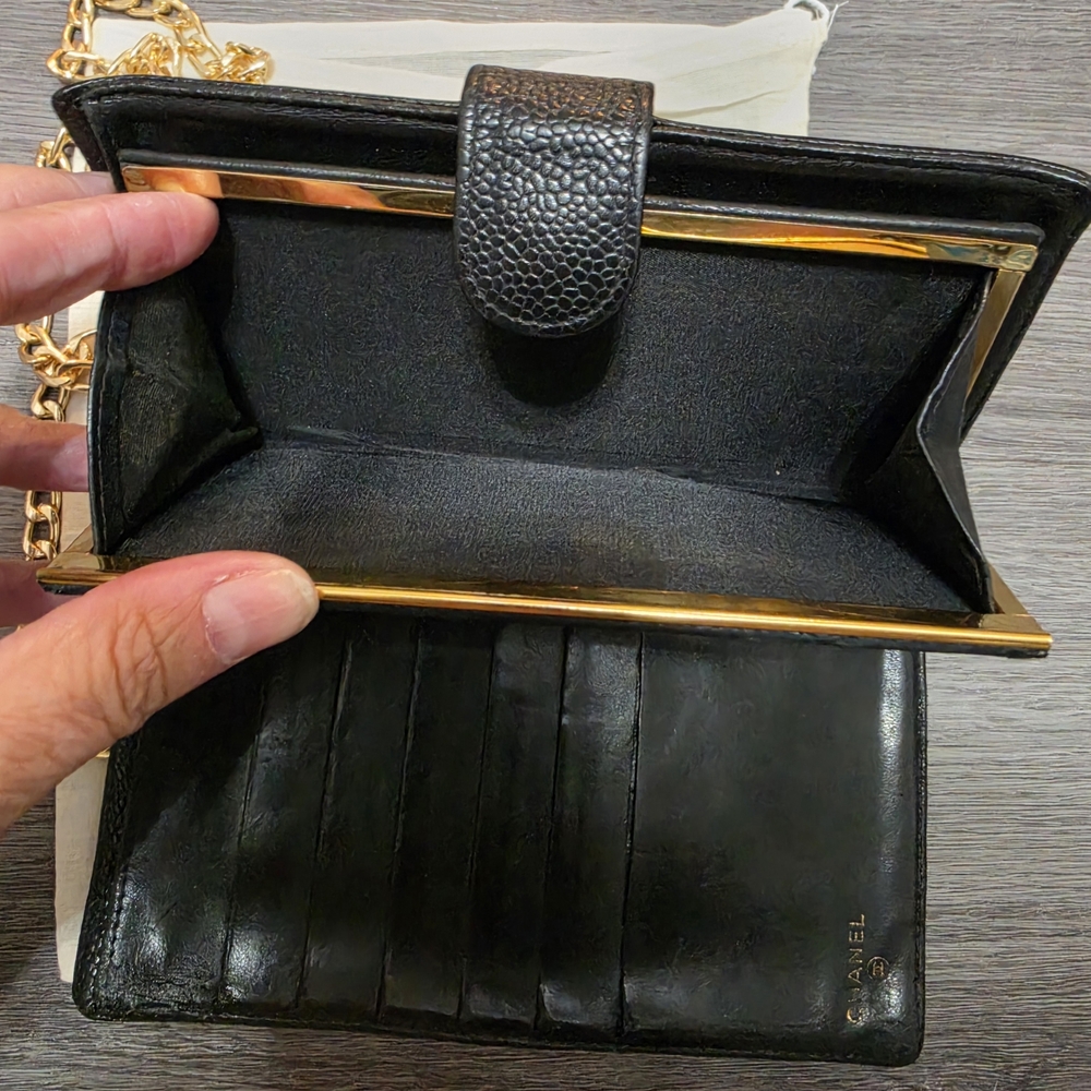 Authentic Vintage CHANEL Black Caviar Leather CC Wallet - Picture 4 of 6